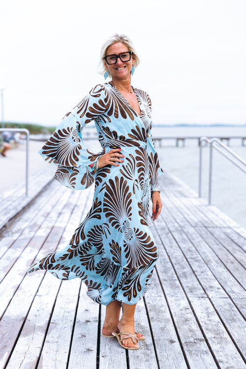 Seiden Maxidress Lisboa "Leaves" light blue brown