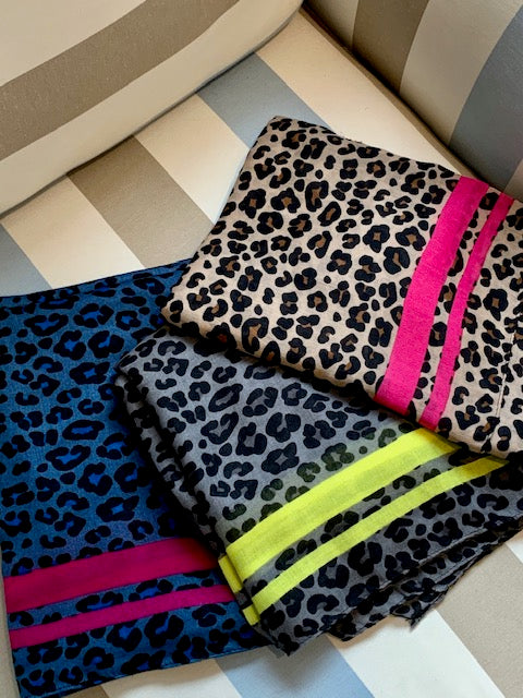 farbe:Blau | Schal Neon Leo