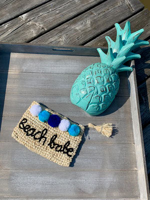 Clutch  Beach Babe