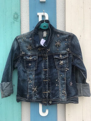 farbe:XL | Jeansjacke bestickt