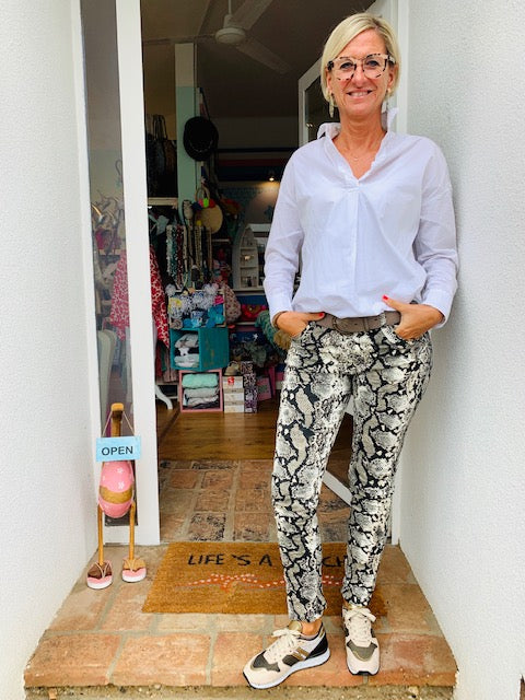 farbe:M | Strechjean Black Mamba