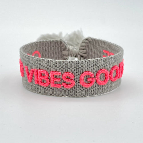 Webarmband "Good Vibes Good Life" taupe/neon pink