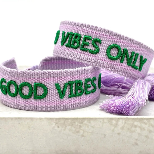 Webarmband "Good Vibes" flieder/grün
