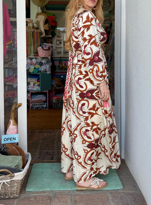 Seidendress Margot long Print beige/brown