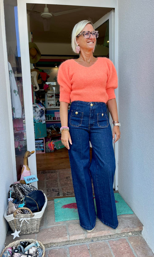 Flared Jean mit Goldknöpfen navy