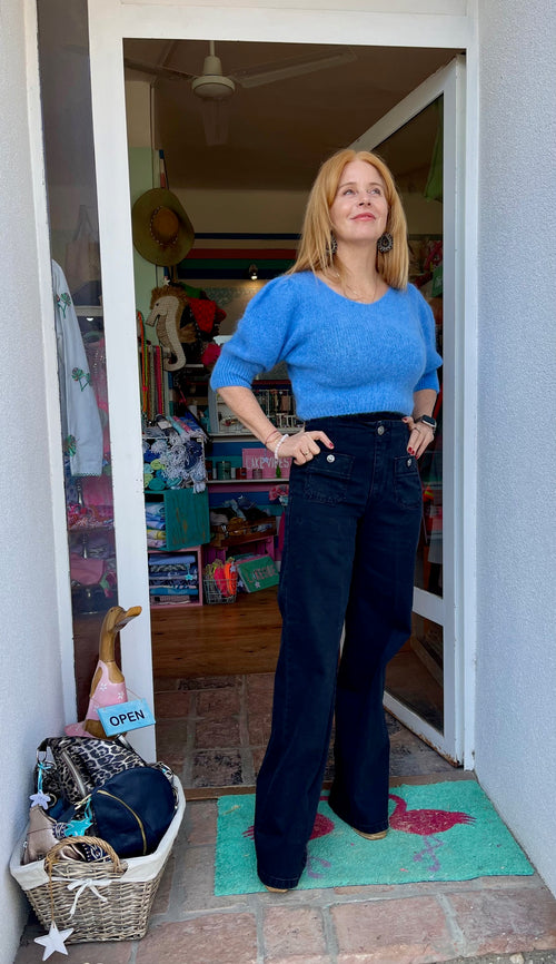 Flared Jean mit Goldknöpfen black